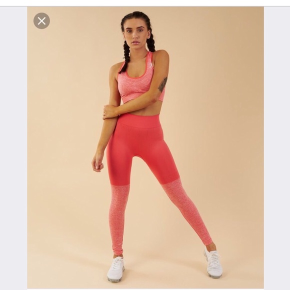 Gymshark Pants - Two-tone seamless gymshark leggings.